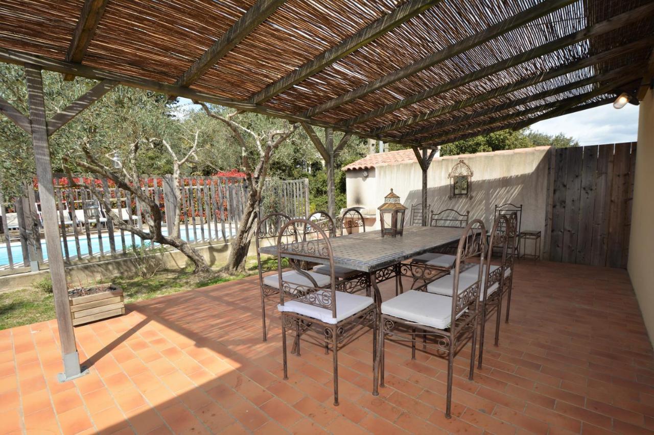 Villa In Comps With Private Pool And Airco 外观 照片